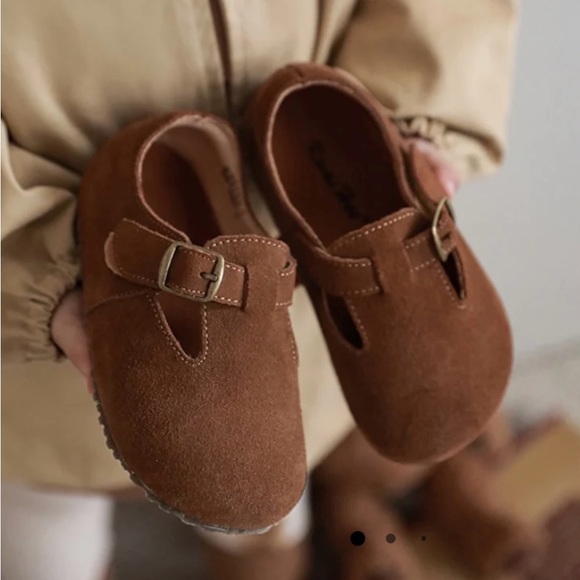 NEW WITH TAGS Gender Neutral Cito Suede Leather Shoes | Brown - Minimo Boden - Picture 2 of 9